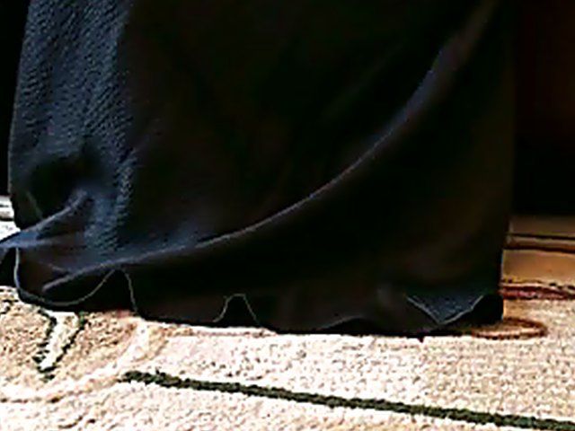 Hot babe loves showing off her sexy feet