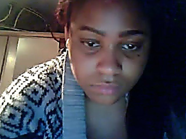 Plump ebony webcam girl with big naturals 