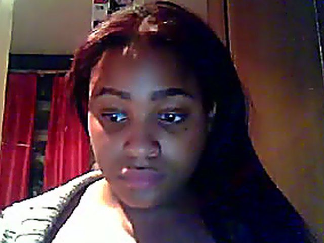 Plump ebony webcam girl with big naturals 