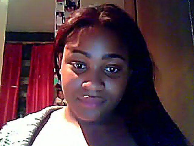 Plump ebony webcam girl with big naturals 