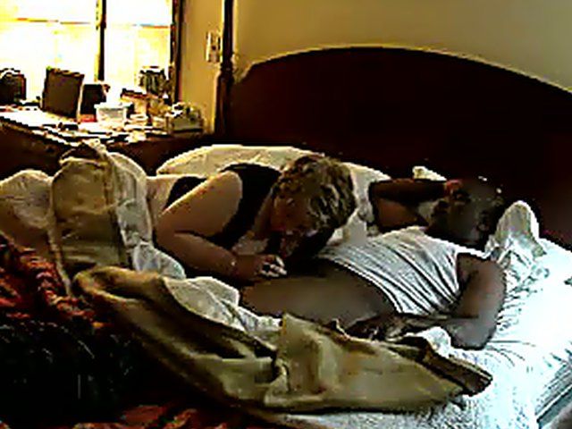 Interracial amateur sex video with hot mature woman