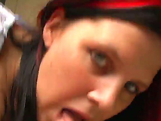 German slut loves to fuck on the camera
