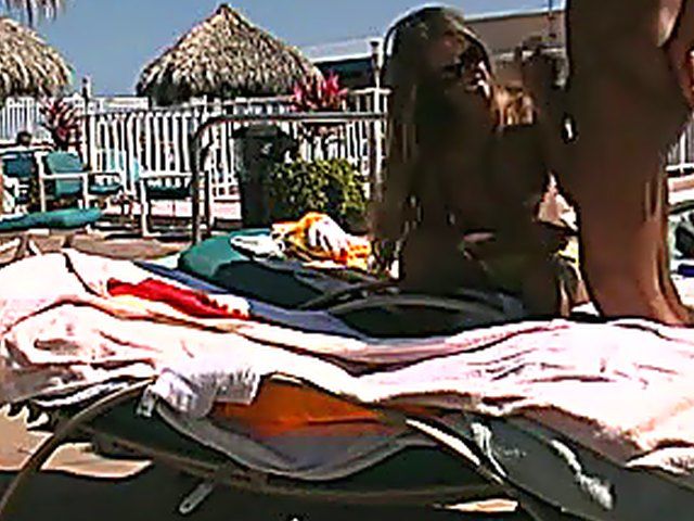 Girlfriend gives handjob and gets doggystyled in public