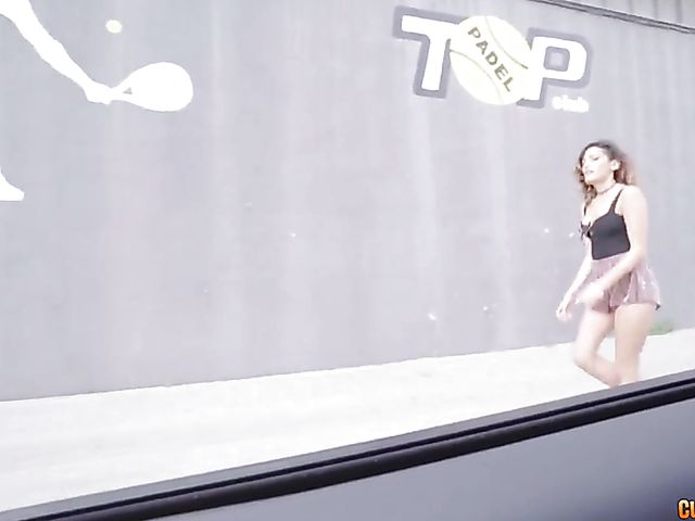 Spanish hottie Penelope Cum gets picked up and fucked