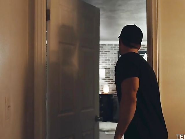 Teen slut Brooke Haze gets dicked down in her room