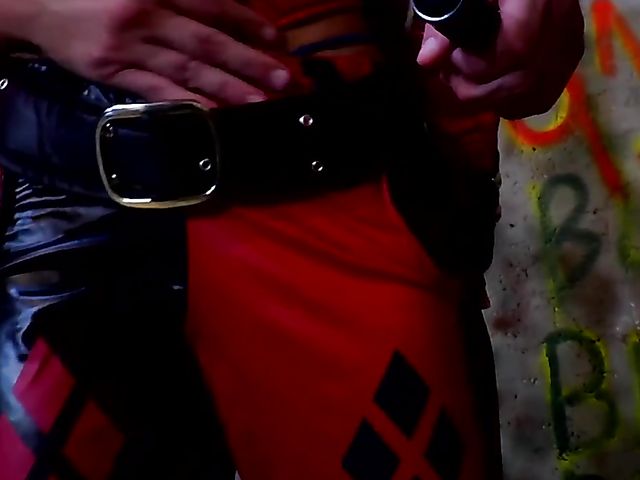 Bad guy makes blonde teen Harley Quinn squirt