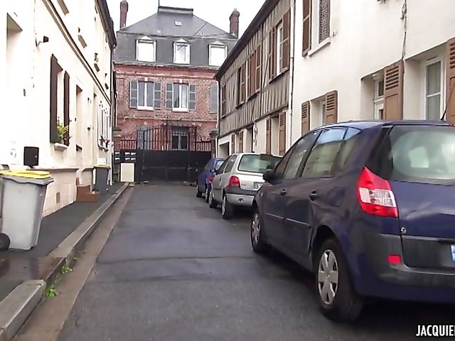 French mature Christine gets blacked