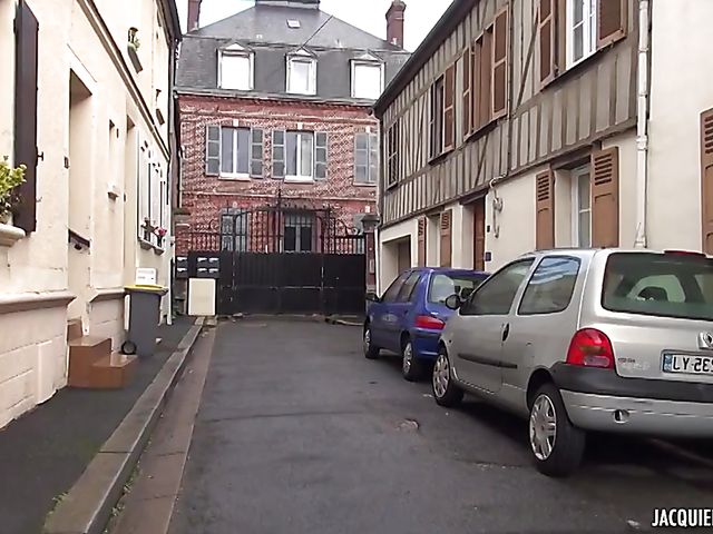 French mature Christine gets blacked