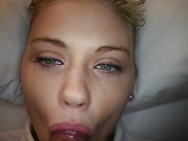 Hannah Hays - Teen's first deepthroat