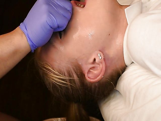 Hannah Hays - Teen's first deepthroat