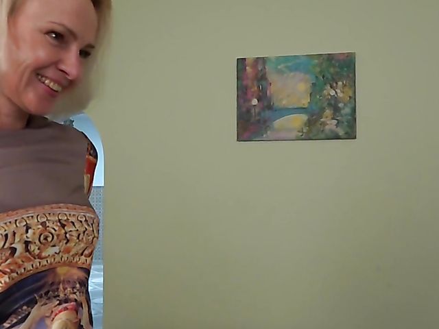 Old and young lesbians Artemia and Camilla