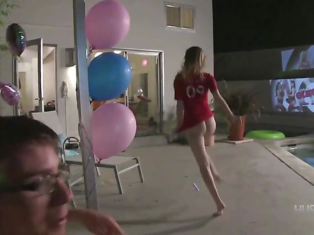 Orgy party with pornstar Faye Reagan and her friends