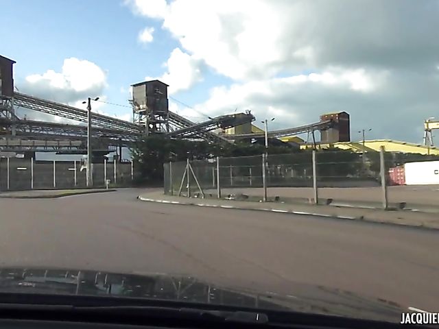 French amateur Geraldine gets banged in the ass