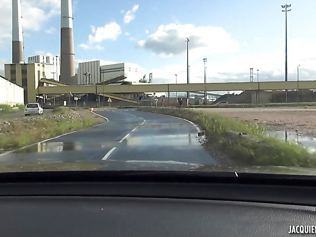 French amateur Geraldine gets banged in the ass