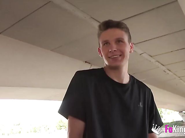 Latina hottie Paulova Turquesa has sex with a virgin boy