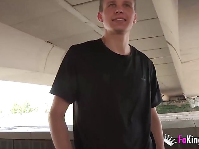 Latina hottie Paulova Turquesa has sex with a virgin boy