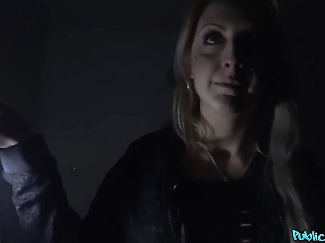 Busty Jessica Hunter is ready to fuck for money