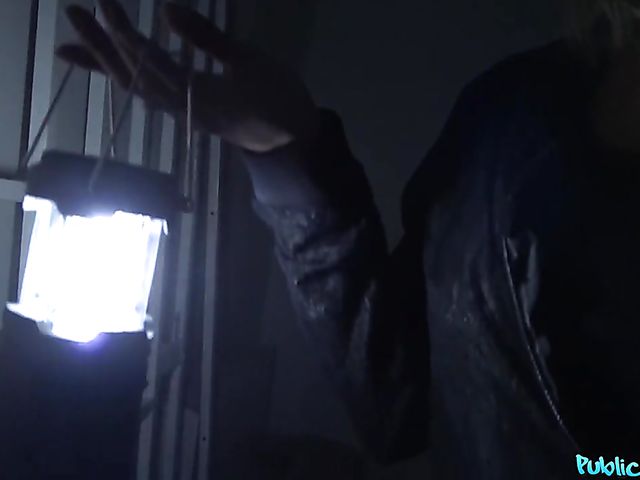 Busty Jessica Hunter is ready to fuck for money