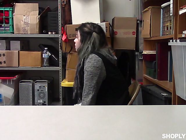 Amilia Onyx - 18 yo shoplifter with big naturals