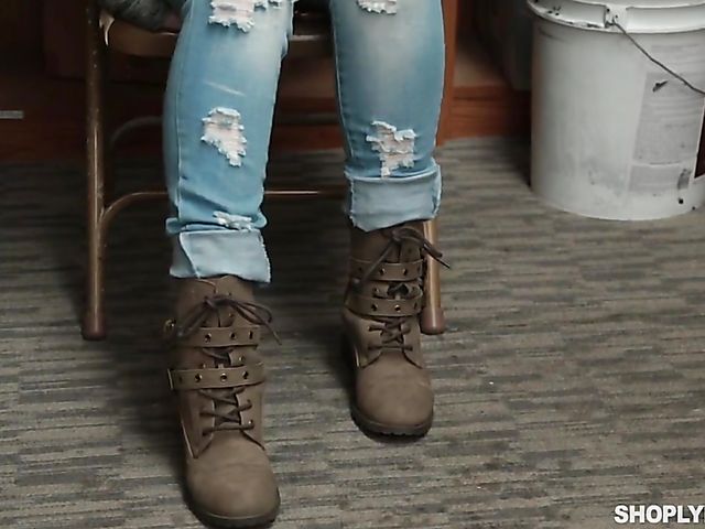 Amilia Onyx - 18 yo shoplifter with big naturals