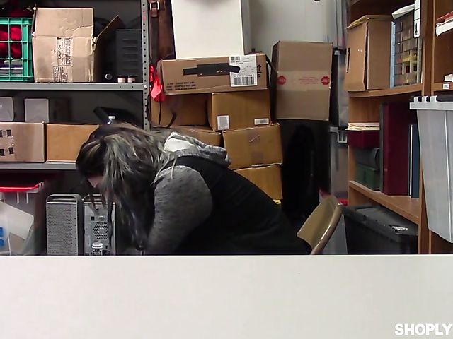 Amilia Onyx - 18 yo shoplifter with big naturals