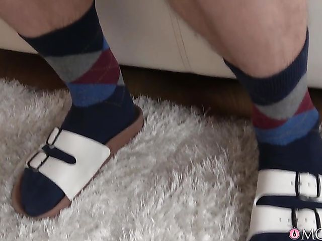 Busty Polish MILF Ania Kinski needs it so bad