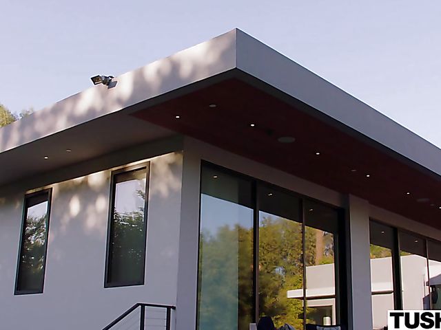 Tushy anal with Ariana Marie and Vicki Chase