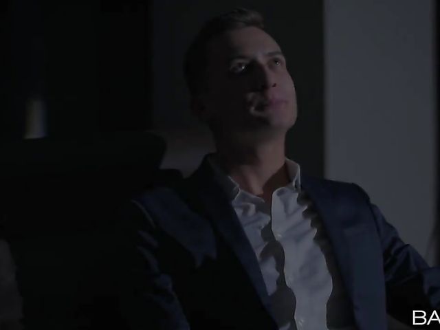 Mia Evans gets her pink pussy banged in the evening