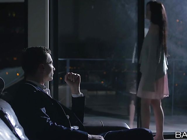 Mia Evans gets her pink pussy banged in the evening