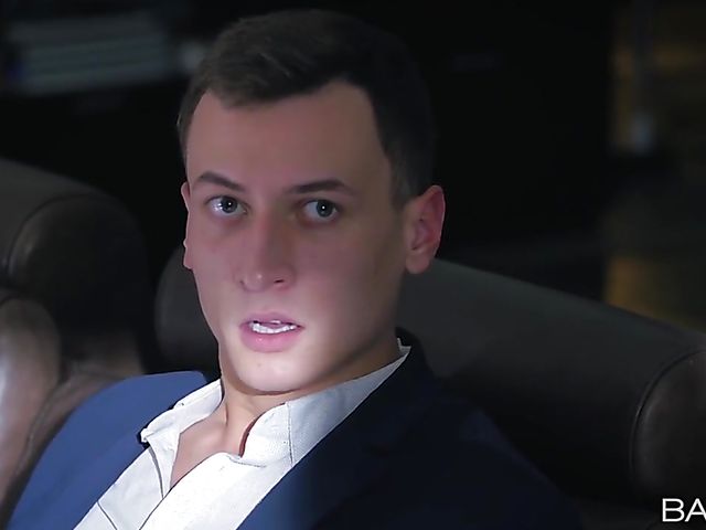 Mia Evans gets her pink pussy banged in the evening