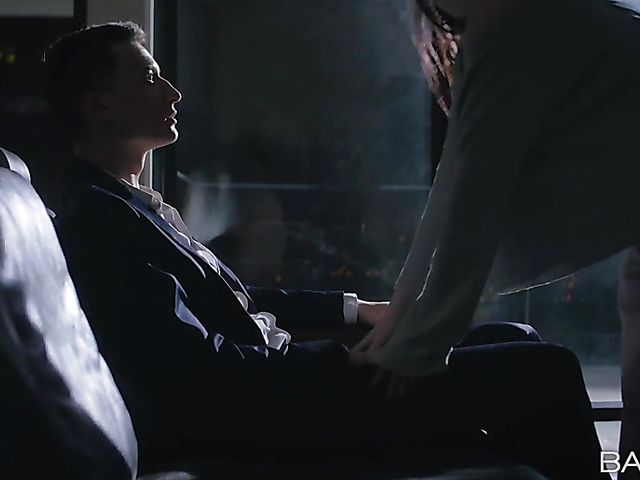 Mia Evans gets her pink pussy banged in the evening