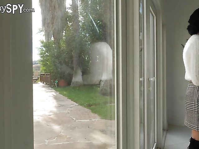 Teen babysitter Cadey Mercury is ready to fuck