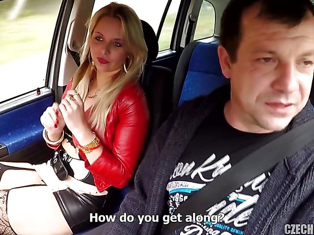 Street hooker gets banged in the car
