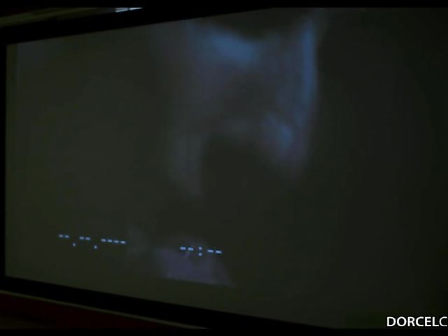 Cuckold threesome in the dark with Clea Gaultier