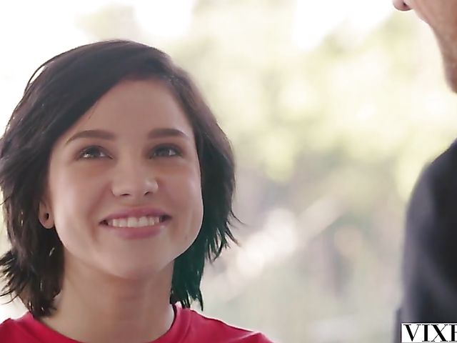 Bree Daniels and Cadey Mercury - Brunette and redhead threesome