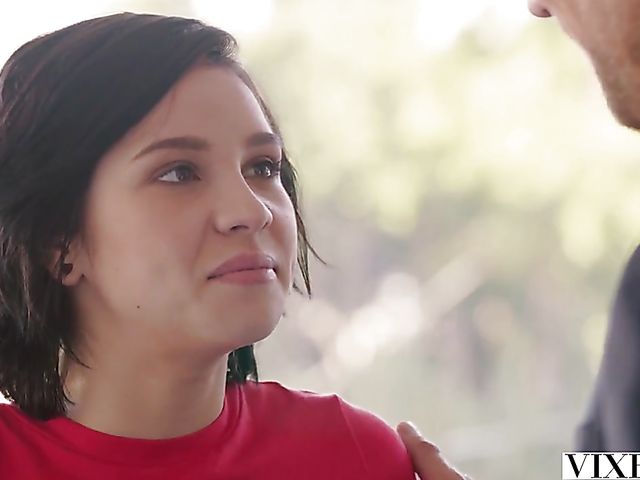 Bree Daniels and Cadey Mercury - Brunette and redhead threesome