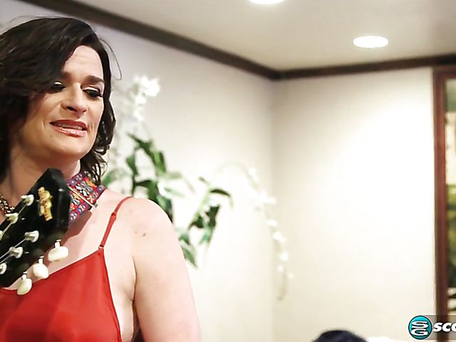 Horny mature Michele Marks loves it young