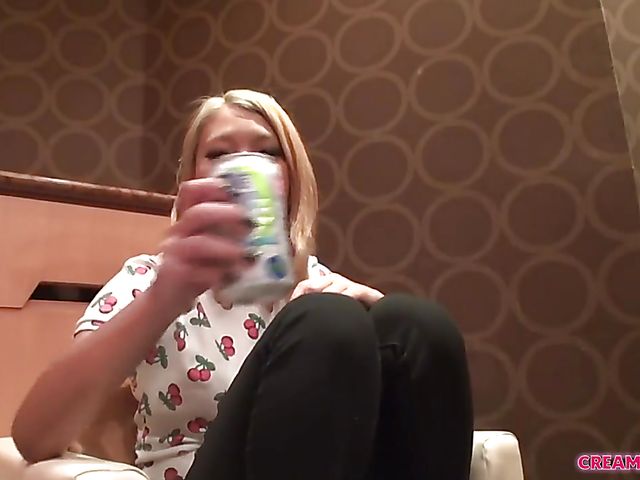 Blonde asian Sumire shaving and fucking