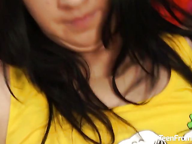 Euro teen Lolly Sweet gets pounded in her bed