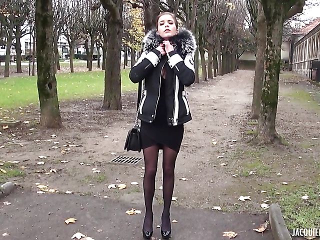 Sex and fun with French amateur Camille