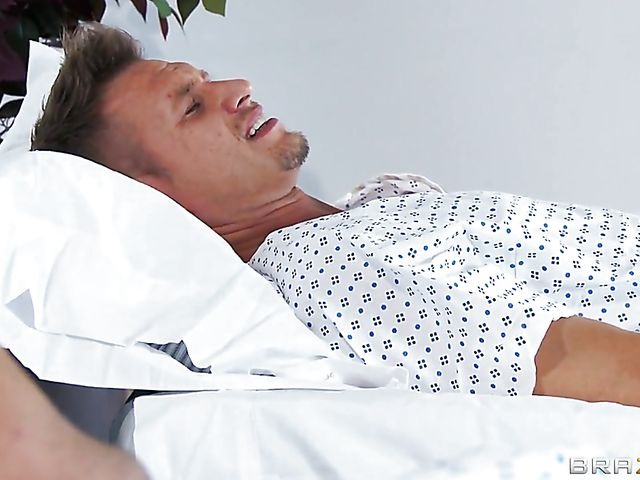 Diamond Foxxx - Nurse DP with horny as hell patients