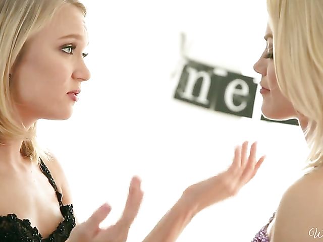 Ash Hollywood and Dakota Sky lesbian New Year