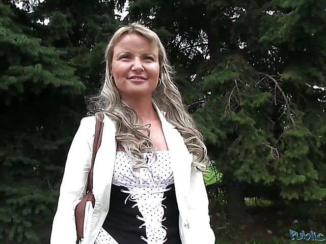 Outdoor squirt and fuck with Czech slut Jasmina