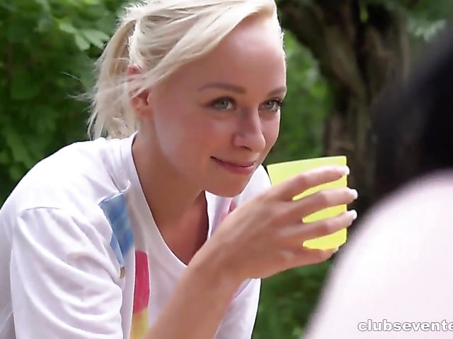 Lesbian teens have a foursome outdoors