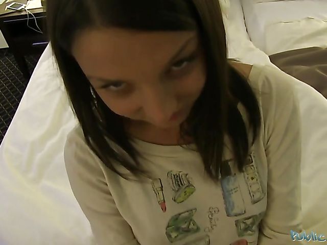 Teen Russian Foxie gets has sex to earn some cash