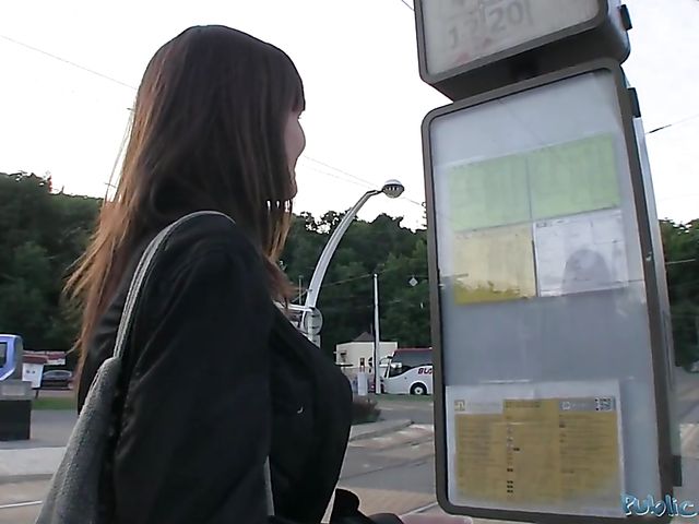 Public sex for cash with teen tourist Rita