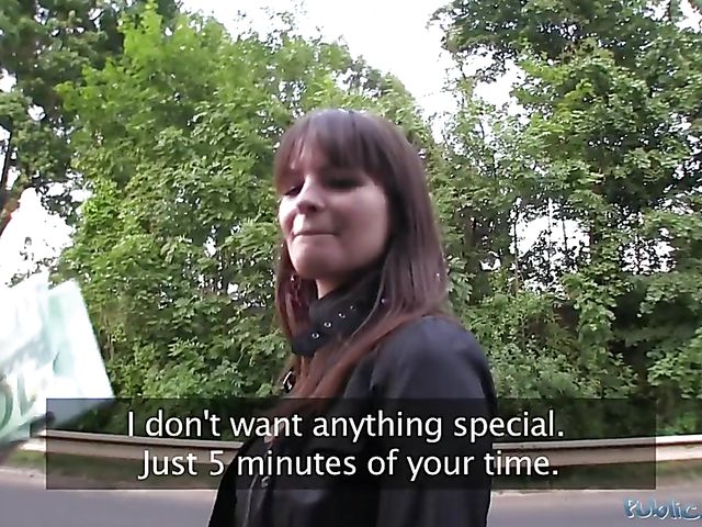 Public sex for cash with teen tourist Rita