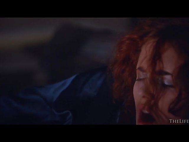 Emily J - Fingering orgasm in the night