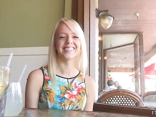 Public flashing and kinky insertions with Sierra