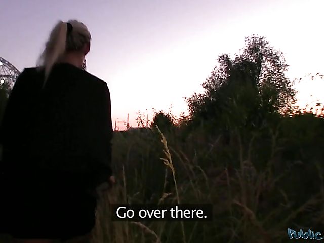 Blonde slut Jenny gets slammed outdoors at night